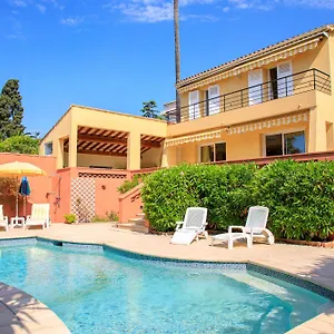 https://villa-cynthia-piscine-plage.fr-provencehotel.com