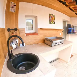 https://villa-reiala-carry-le-rouet.fr-provencehotel.com